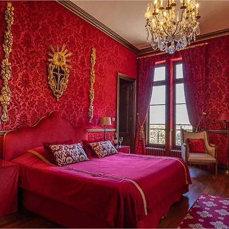 Chateau Pape Clement Bed & Breakfast 3*