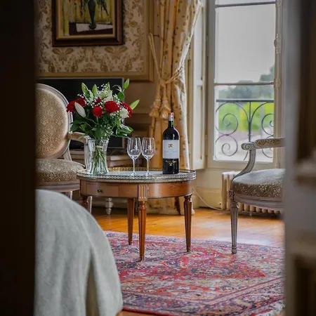 Chateau Pape Clement Bed & Breakfast 3*