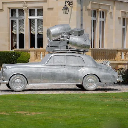 Hotel Chateau Pape Clement 3*