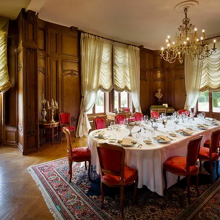 Chateau Pape Clement Hotel