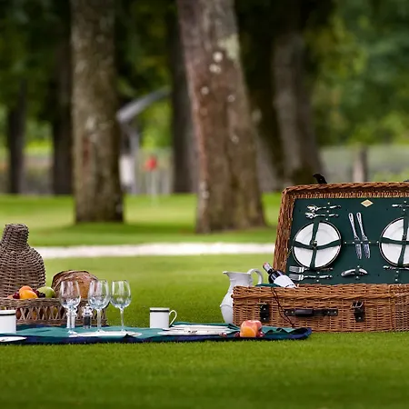 Chateau Pape Clement Hotel 3*