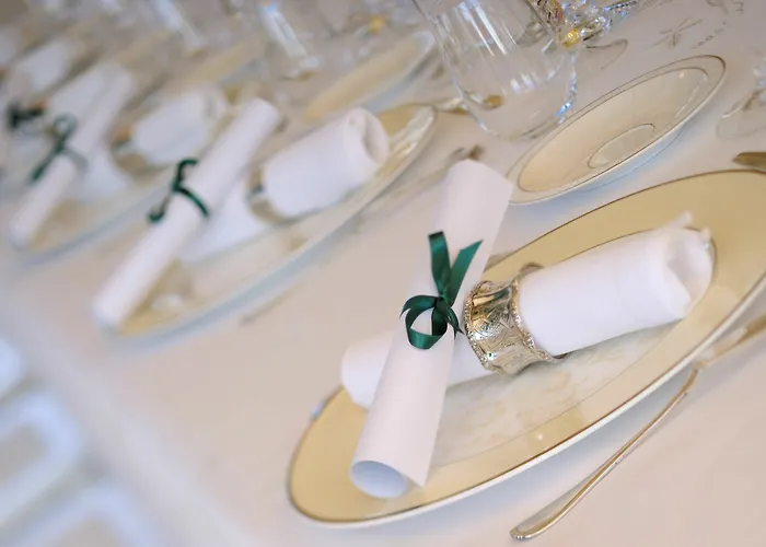 克莱门特法式城堡佩普酒店