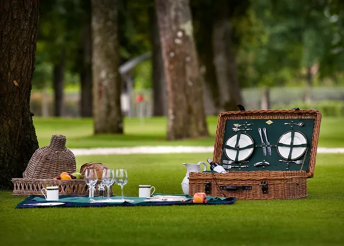 Chateau Pape Clement Hotell 3*